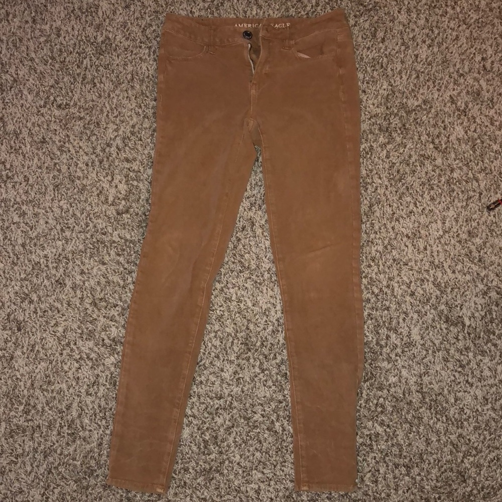 American Eagle Mustard Jeans. Regular length